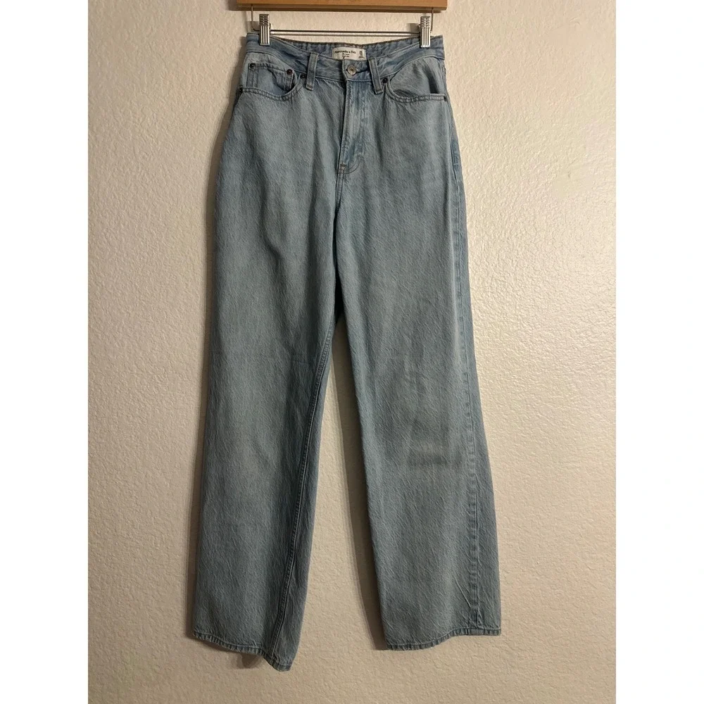 Abercrombie & Fitch Loose High Rise Jeans Women 25 0R‎ Light Wash Curve